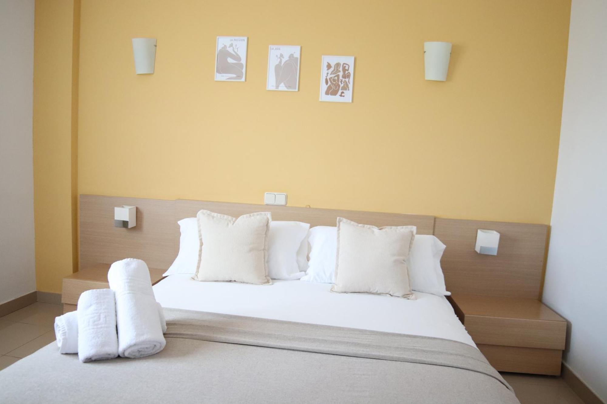 Hostal-Casa Rural Rosa-Nonna ซีเกว็นซา ภายนอก รูปภาพ